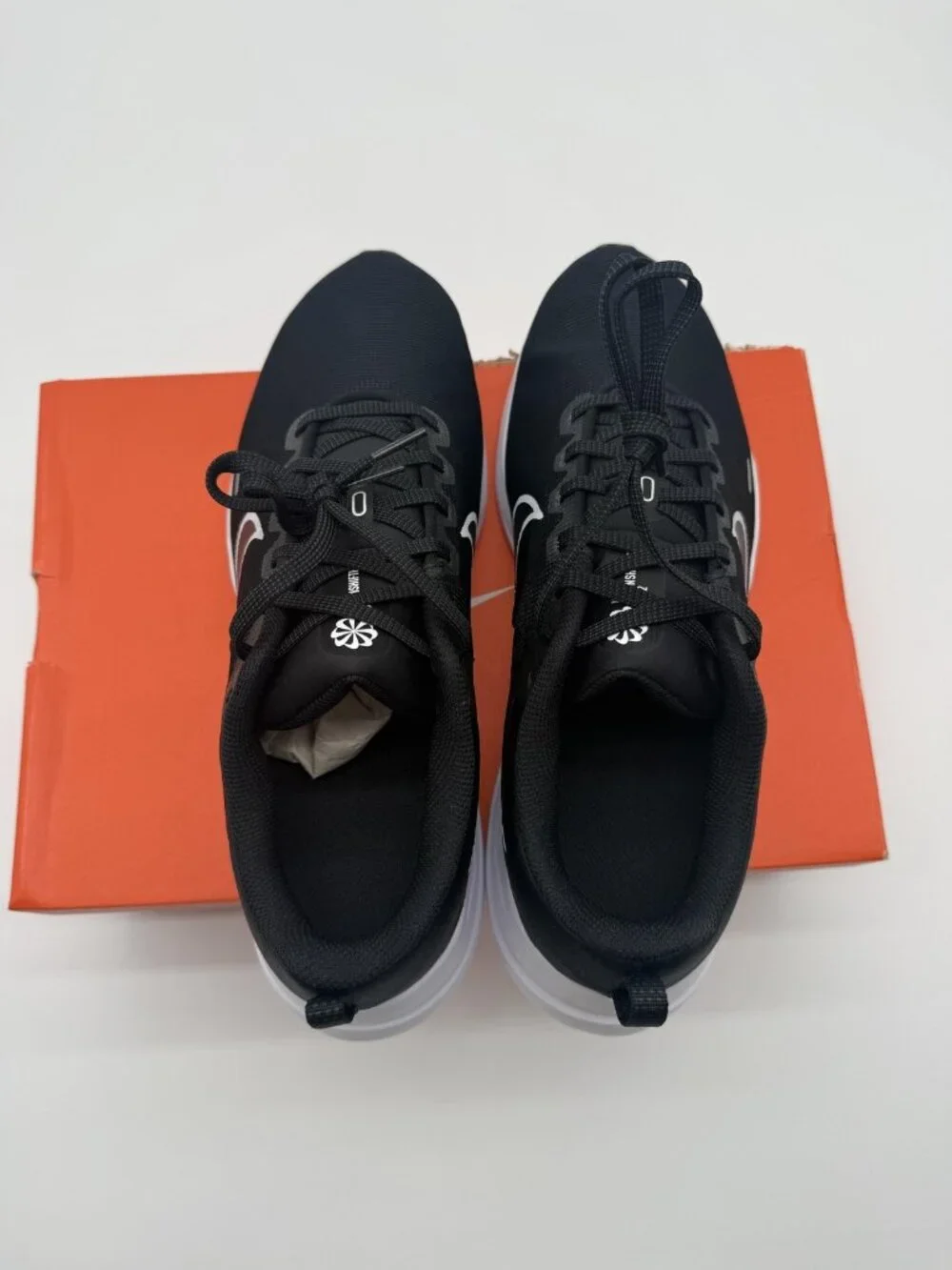 New Nike Downshifter 12 Running Shoes Men's Size 11 Black White DD9293 001
